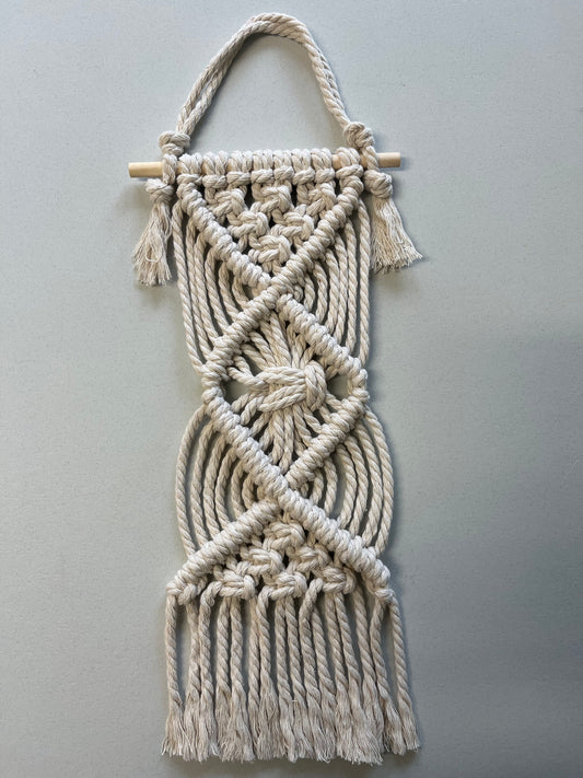 Mini Macramé Wall Hanging - (28th July 10am)